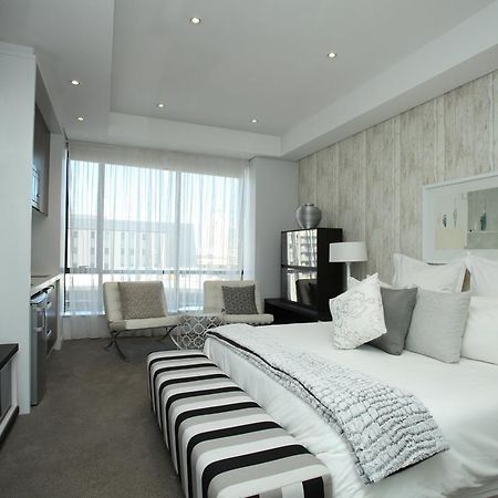 Luxury @ Sandton Skye Johannesburg Exteriör bild