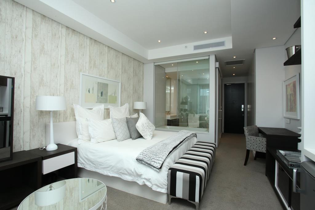 Luxury @ Sandton Skye Johannesburg Exteriör bild